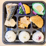 丸ノ内アオギリ弁当 - 日替弁当(華)　550円
