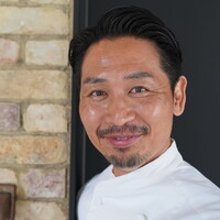 アカ - 東シェフ