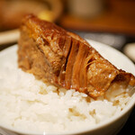 Inaho - 想像以上に柔らかく、その味をご飯に染めて感じるお昼の小さな幸せ。