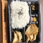 ニューほかほか弁当 - ギョーザ弁当