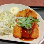 若鯱家 - カットされた一口カツ6切れ有りまーす