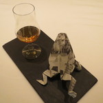 フロリレージュ - 川手シェフご実家の梅酒と折り紙のカエル（笑）