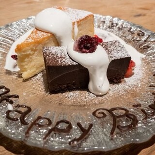 We also have a full range of course meals ♪ We also have birthday plates!