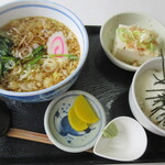 三喜食堂 - たぬきそば＆ミニ麦とろ丼　880円＋冷や奴160円