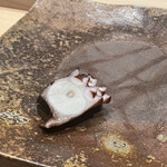 鮨 奥 - タコは柔らかく煮てあります。