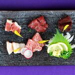 Assortment of 5 types of horse sashimi