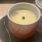 鮨 奥 - 粒胡椒の乗った茶碗蒸し