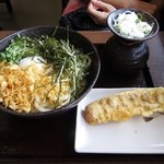 武蔵野うどん 藤原 北与野本店 - ぶっかけうどん（温泉卵入り）+ちくわ天（2013/8/24）