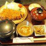 とんかつ定食【2013/08/2*】