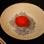 膳処末富 - 大根生シラス、出汁漬け玉