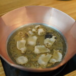 銀座 きた福 - 鮑とジュンサイの鍋