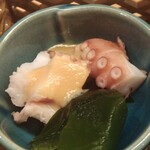 羽田市場 ギンザセブン - やなぎダコと若布の炊き合わせ、酢味噌がけ〜