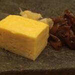 羽田市場 ギンザセブン - 甘さ控えめな上品な玉子焼き〜日本酒のつまみにもってこい
