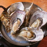 Steamed and grilled Oyster [3 oysters]