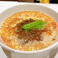 個室中華 頤和園 溜池山王店 - 