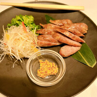 個室中華 頤和園 溜池山王店 - 