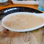 久留米ラーメン丸八 - 泡系クリーミー