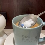 Dick Bruna TABLE - ホットドリンクはミッフィーシュガーがつきます