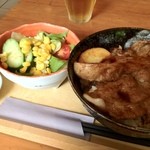 オホーツク美幌食堂 - 豚丼