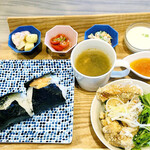 Musubi Kafe Onnerinen - 