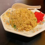 大衆昭和居酒屋 川崎の夕焼け一番星 - 親父のチャーハン ¥528