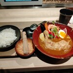 スープカレー奥芝商店 - 鶏あえず足カレー 1480