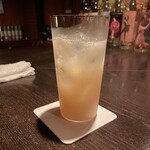 Bar Aging - 桃のジントニック
