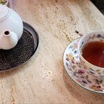 麻生珈琲店 - ゴールデンダージリン、まさに香水のごとき香りとシャンパンのごとき軽やかさ。