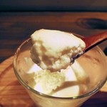 ピヨピッツァ - ココナッツの香りと、クリームの旨みがありました。