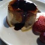 カフェ マガタ - 断面