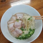 麺謹製3L's - 麺のリフトアップ