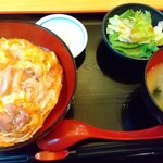 Akita Hinai Jidori Kisuke - 親子丼（普通盛り）