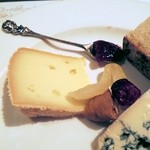 ピヨピッツァ - サブレドウィッサン　白ビールウォッシュ　