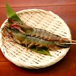 1 shrimp skewer