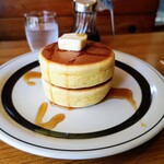 Pinokio - ホットケーキ550円 アイスコーヒー400円