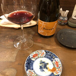 一十 - ブルゴーニュ赤ワインボトル8,000円