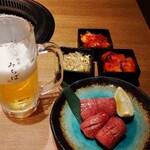 Nikushou Michiba - 極上厚切り牛タンとキムチ・ナムルのセット
