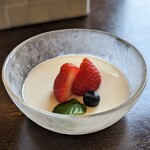 チャイニーズ＆フレンチ ハクタク - 日本一美味しい（かもしれない）杏仁豆腐