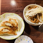 進 - 餃子3個＋ミニもつ丼