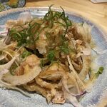 炉端 旬 - 鶏皮パリパリポン酢