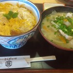 やわらかとんかつ かつ庄 - ランチのカツ丼 味噌汁は豚汁