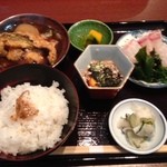 ランチ鯛飯定食１０００円