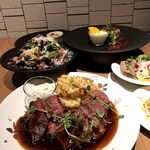 [Recommended for parties! ``Premium''] 2 hours all-you-can-drink ``Main Kuroge Wagyu beef, Wahi beef'' lean meat and domestic beef loin''