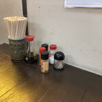 花子そば・うどん - 卓上の調味料など