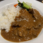 TAGEN DINING CAFE - スパイスがしっかり効いた、牛肉もしっかり入っているカレー