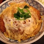ロースカツ丼 ¥900