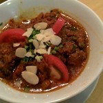 インドカレーレストランプルニマ - マトンドライカレー：食べごたえあるマトンがゴロゴロ入ってるます。多少クセがあるけど美味しいですよ。