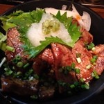伝説のすた丼屋 - 牛ステーキ丼 ¥880