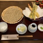 蕎麦彩彩　久留葉 - 露地物アスパラと天然海老の天ぷらセイロ（冷）