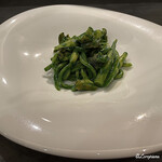 カーサ・デル・チーボ - 青ツブ貝と根曲がり筍のトロッコリ パセリのソース